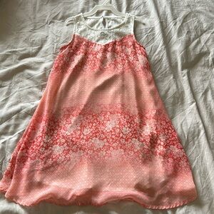 Young girls size 8 dark peach/ivory dress EUC